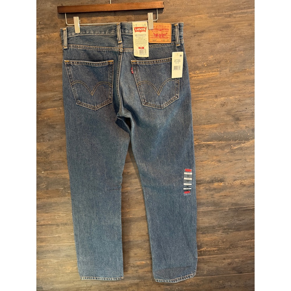 Levis 505 Straight Fit Mens Jeans 32x32 Dark Stonewash Blue 00505-4886 NWT